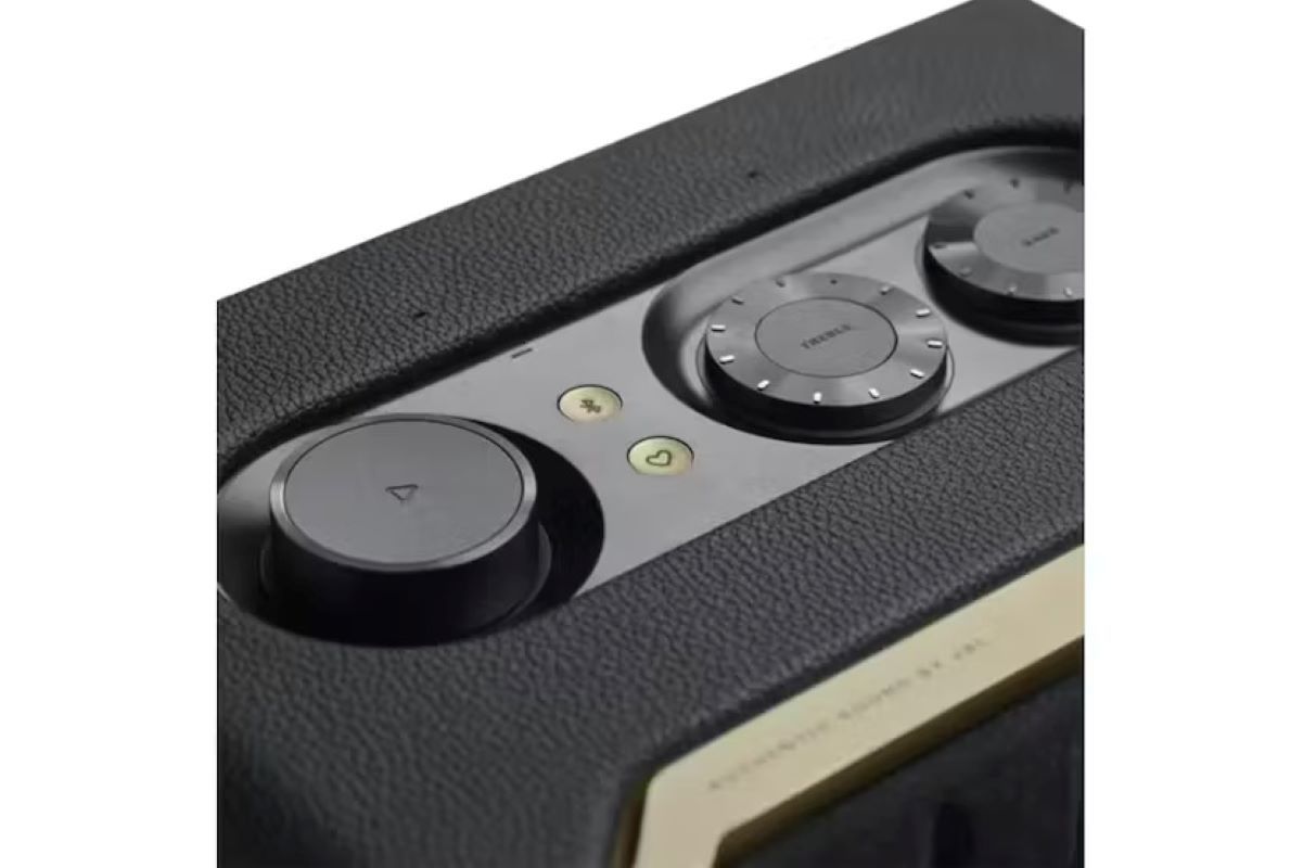 JBL Authentics 300 Wireless Speaker