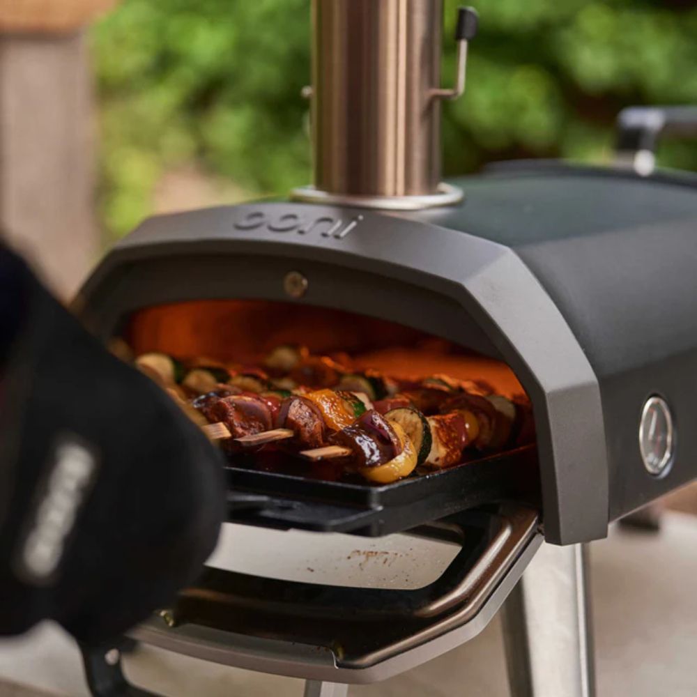 Ooni Karu 2 (12G) 12" Multi-Fuel Outdoor Pizza Oven - Black/Silver